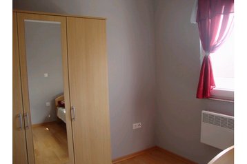 Croaţia Privát Pula, Exteriorul